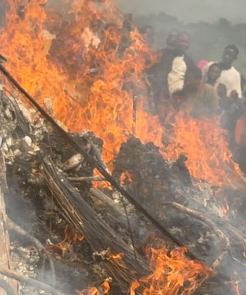 Kwango : une dizaine de morts dans un crash d&rsquo;un avion à Kenge