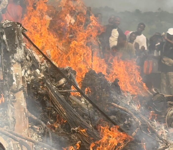 Kwango : une dizaine de morts dans un crash d&rsquo;un avion à Kenge
